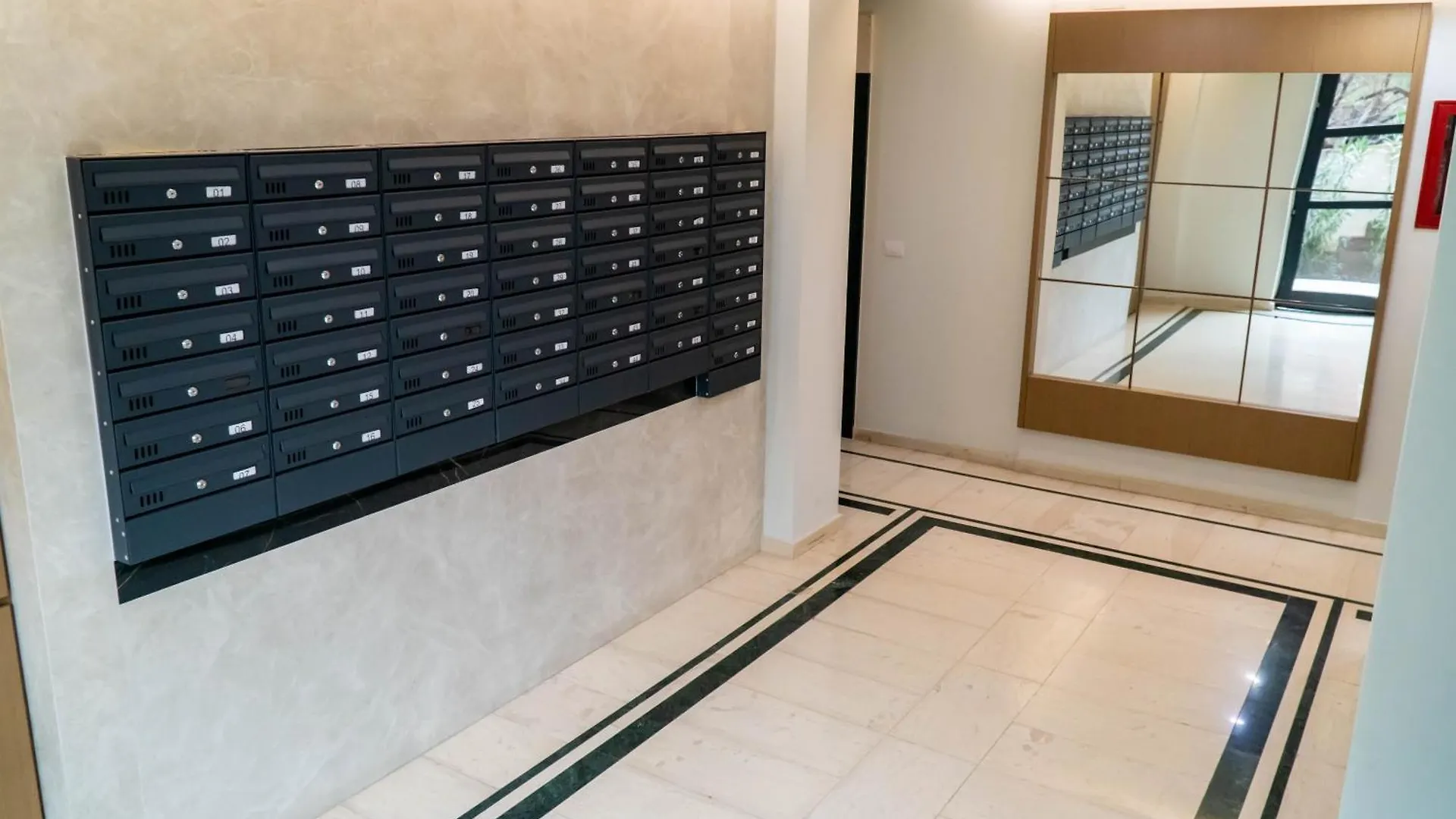 Signature Apartment 5 Tiran Arnavutluk
