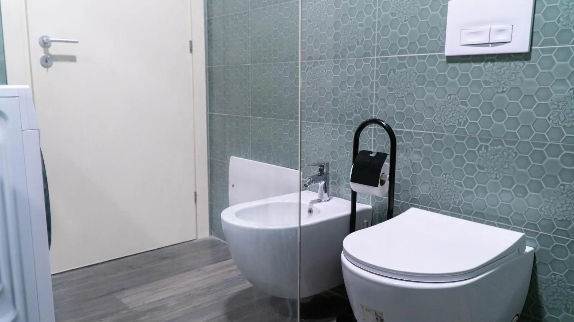 Signature Apartment 5 Tiran