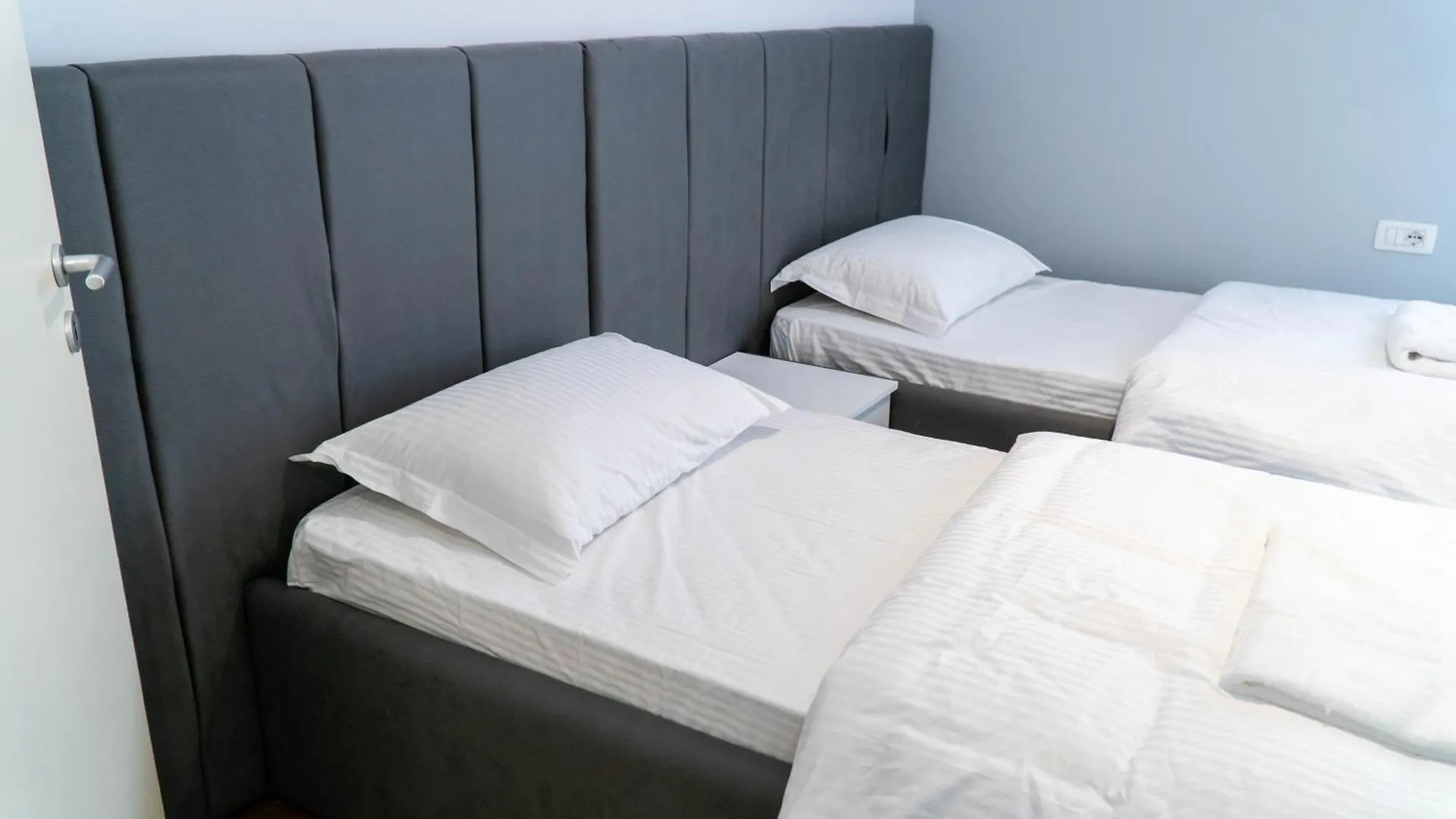 Signature Apartment 5 Tiran Arnavutluk